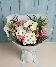 Букет цветов из:  Розы, Лизиантусы и Хризантемы в Приозерском
