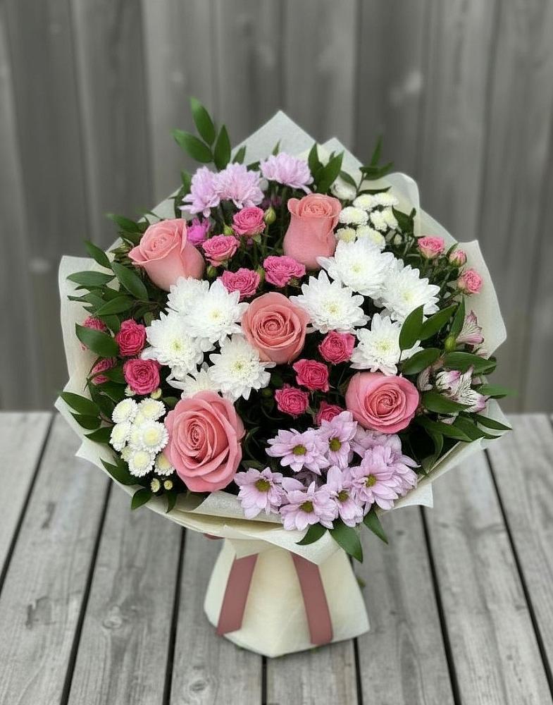 Букет цветов из: Альстромерии, Гвоздики, Розы и Хризантемы в Приозерском