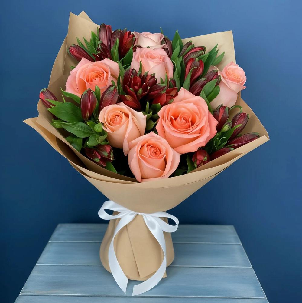 Букет цветов из: Розы и Альстромерии в Приозерском