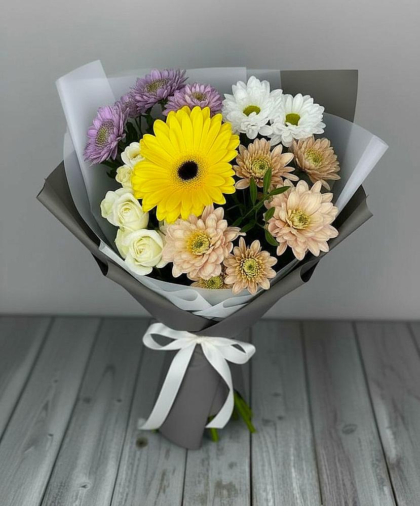 Букет цветов из: Розы, Герберы и Хризантемы в Приозерском