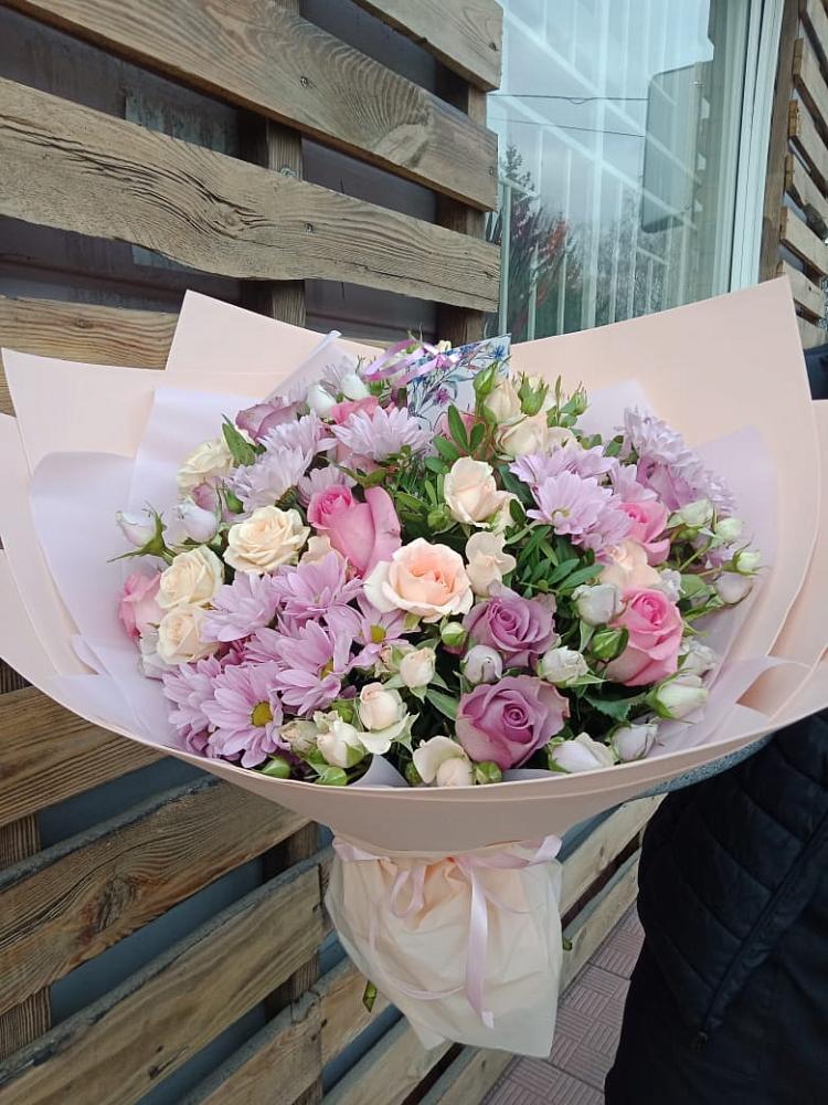 Букет цветов из: Розы и Хризантемы в Приозерском