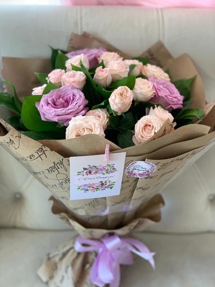 Букет цветов из: Розы в Приозерском