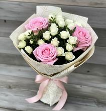 Букет цветов из:  Розы в Приозерском