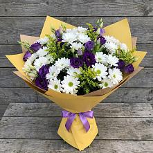 Букет цветов из:  Ирисы, Хризантемы и Ромашки в Приозерском