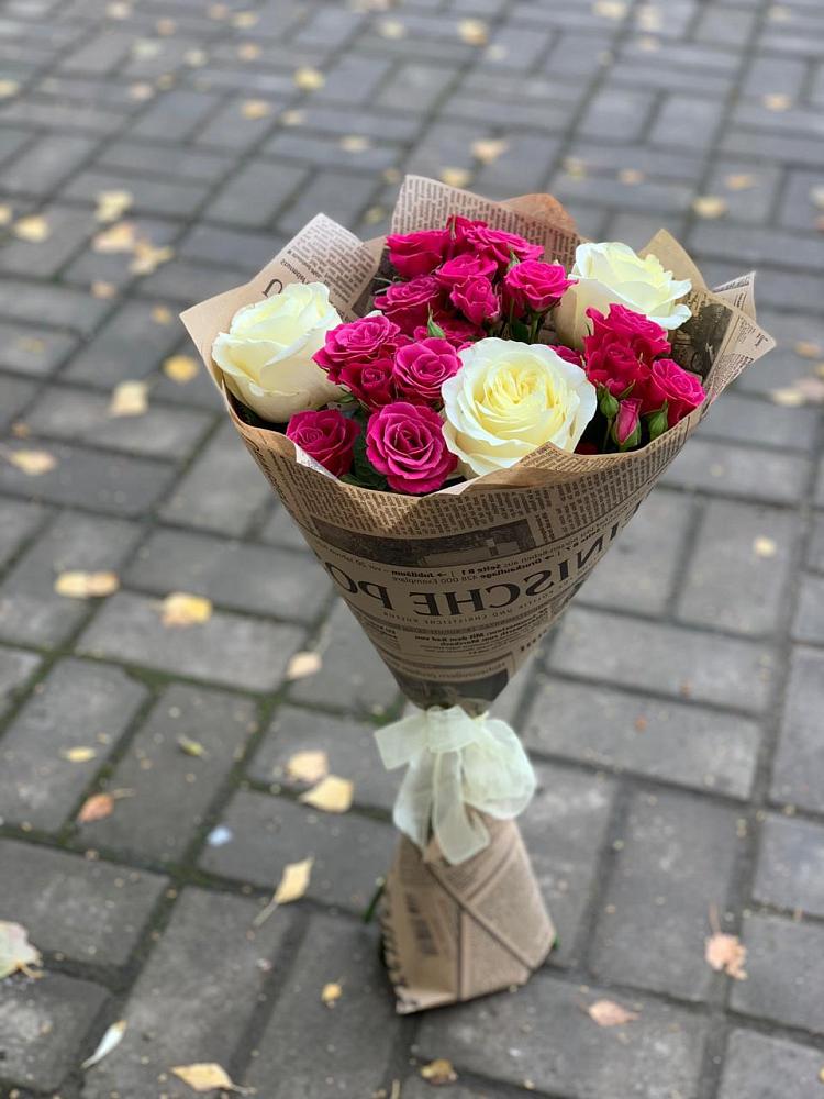 Букет цветов из: Розы в Приозерском