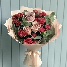Букет цветов из:  Гвоздики и Розы #REPLACE_PRED# Приозерском