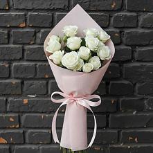 Букет цветов из:  Розы в Приозерском