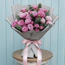 Букет цветов из:  Розы в Приозерском